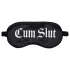 Au! - satynowa opaska na oczy z napisem „Cum Slut” (czarna)