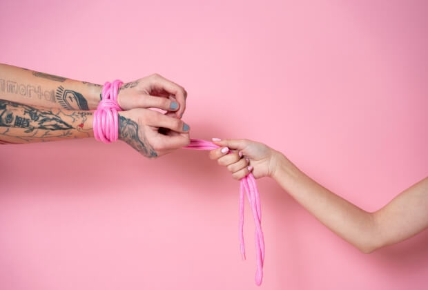 Shibari – japońskie bondage: co to jest i dlaczego warto spróbować?